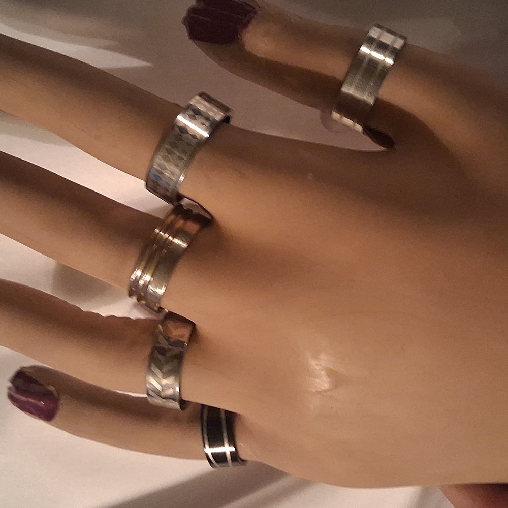 Chic Silver and Gold Women's  5 Ring Collection